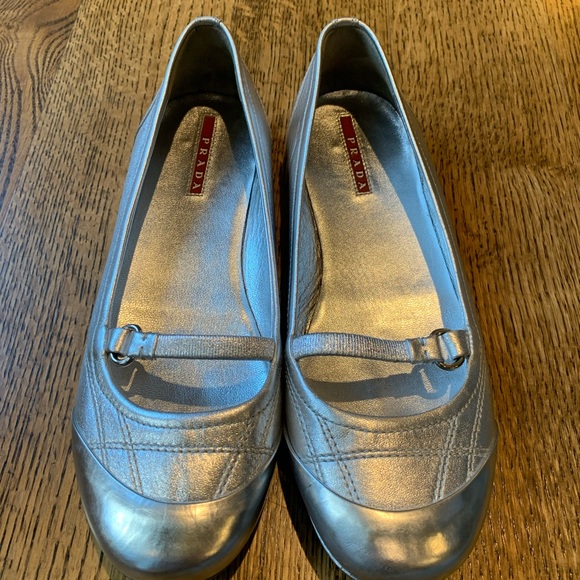 Prada Sport  Donna Silver Ballet Flats - Picture 2 of 7